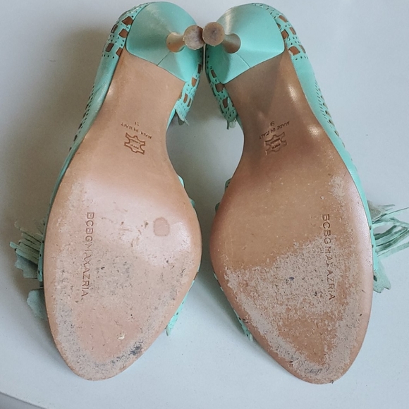 BCBG heels - Picture 4 of 5